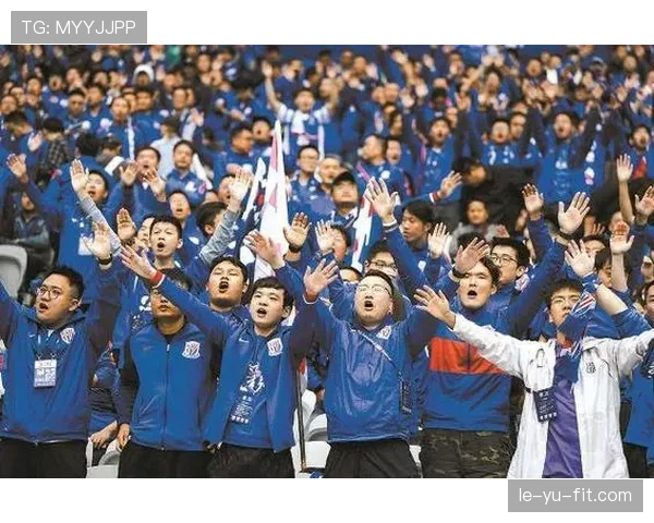 中超球迷热情高涨，全新互动活动点燃赛场氛围