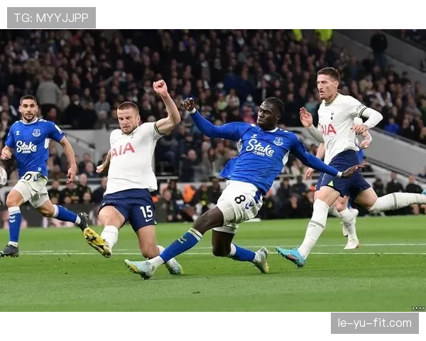 埃弗顿进攻效率提升显成效，状态回暖成复苏关键