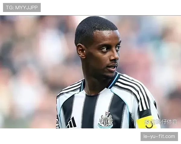 像边锋一样踢中锋：伊萨克的带球与突破能力